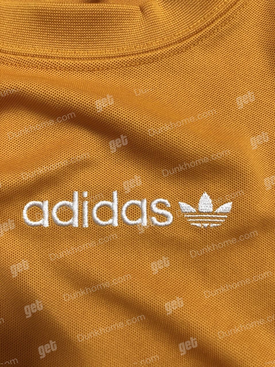 三叶草串标衣服