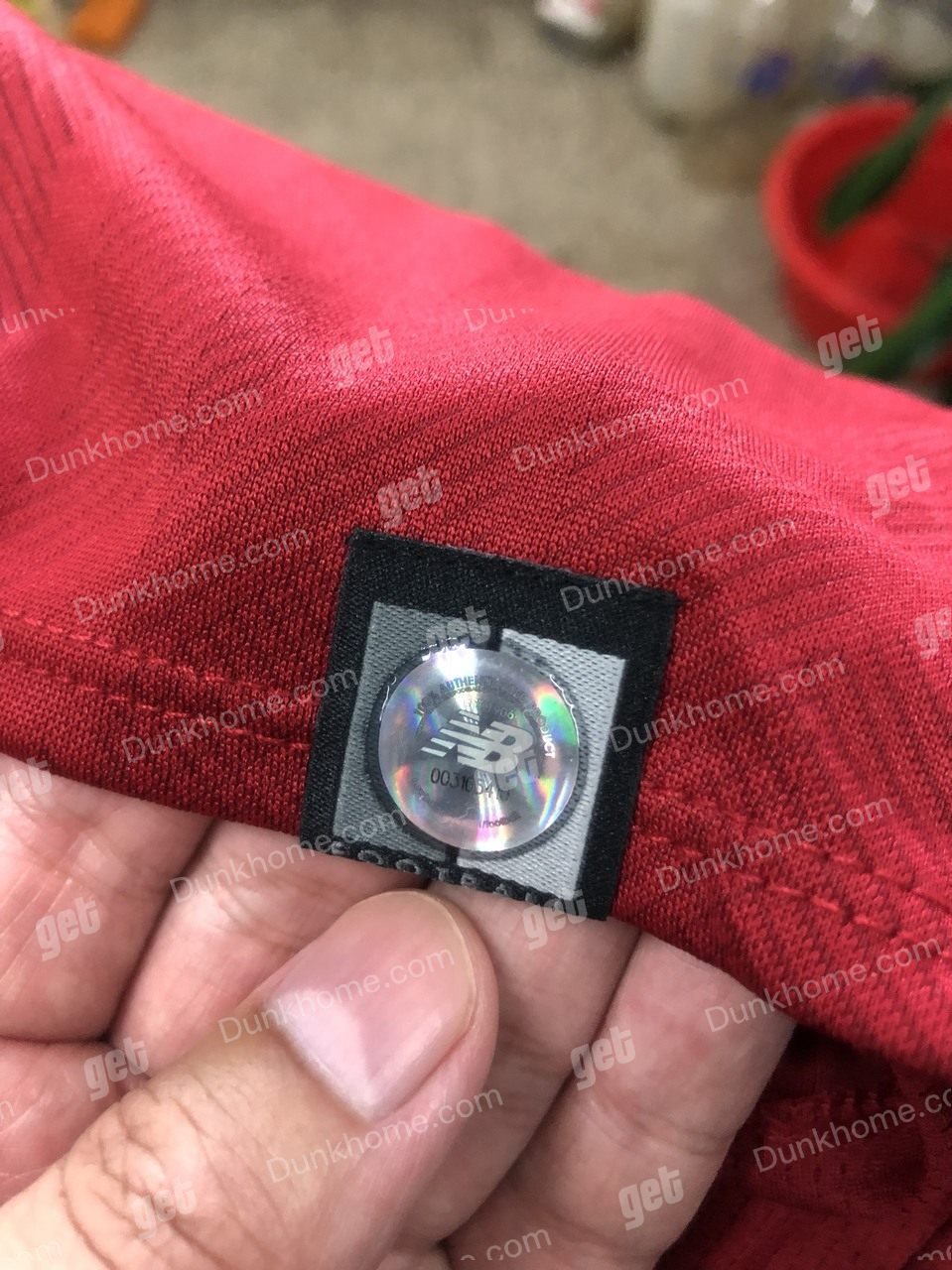 2018-2019赛季利物浦主场球衣