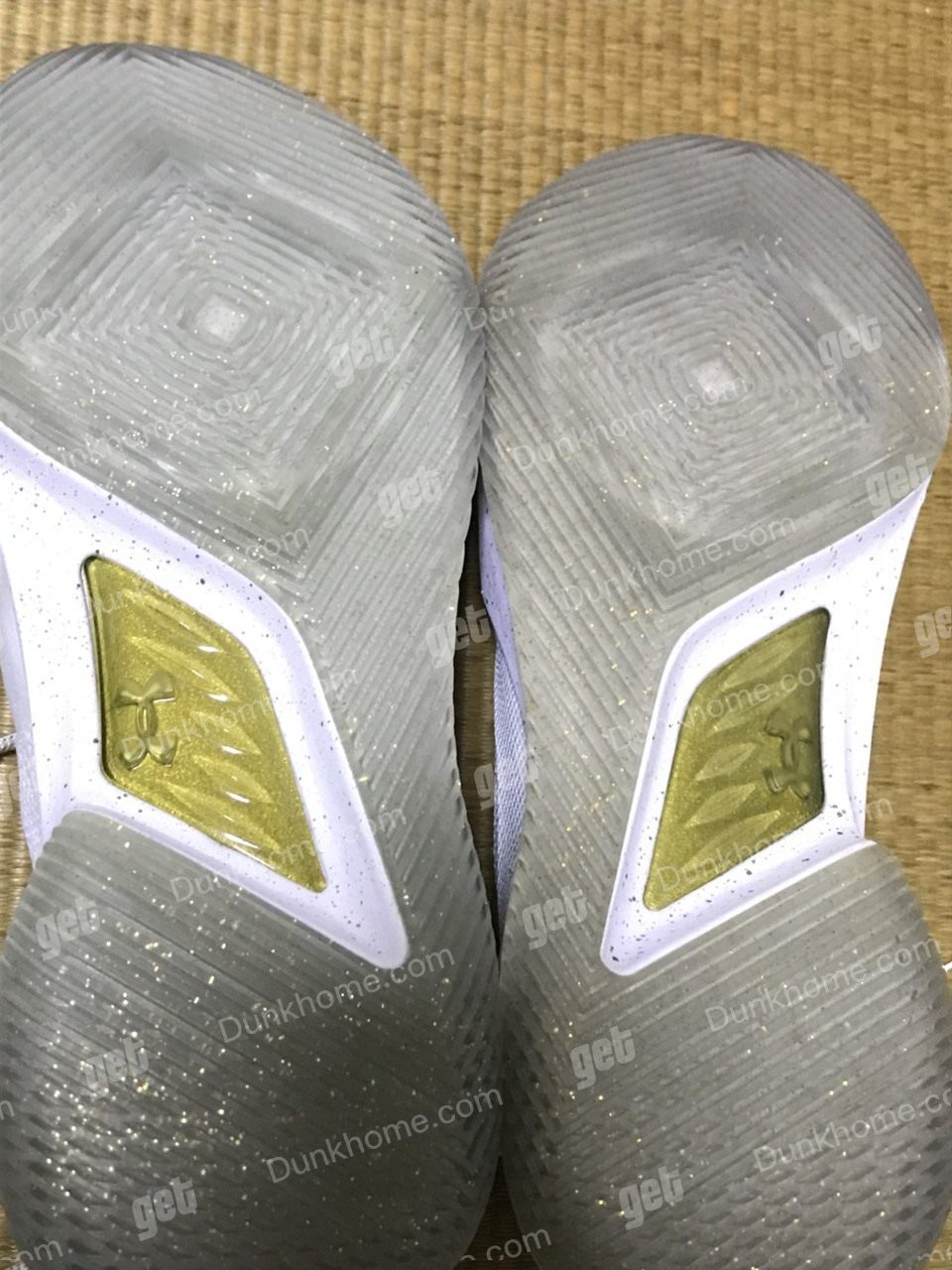 安德玛库里5 白金