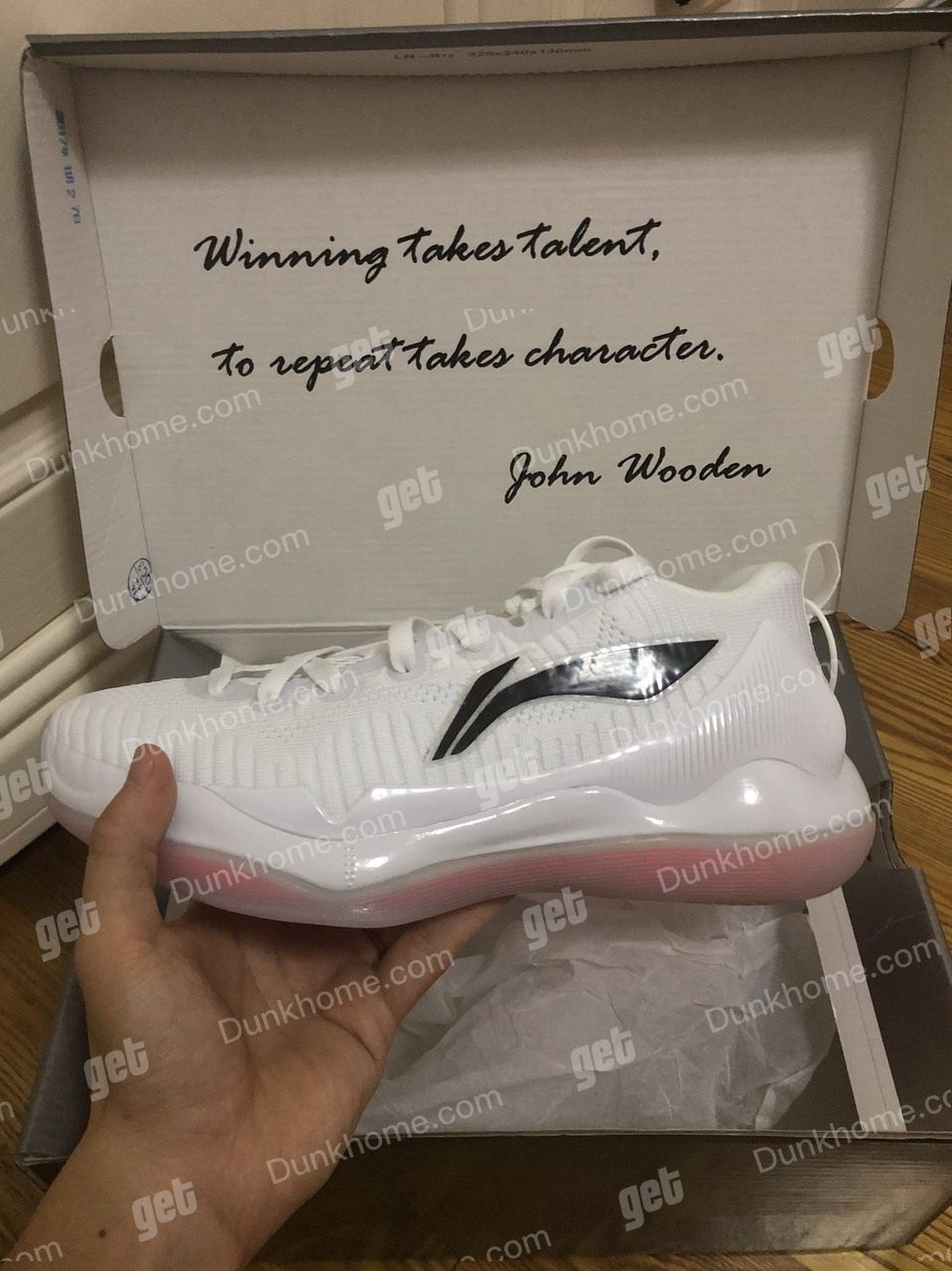 李宁驭帅11低帮赞助版