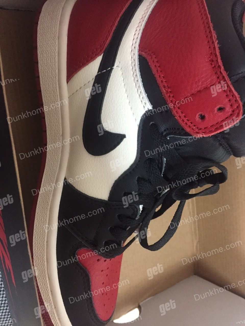 AJ黑红脚趾鉴定一下谢谢!