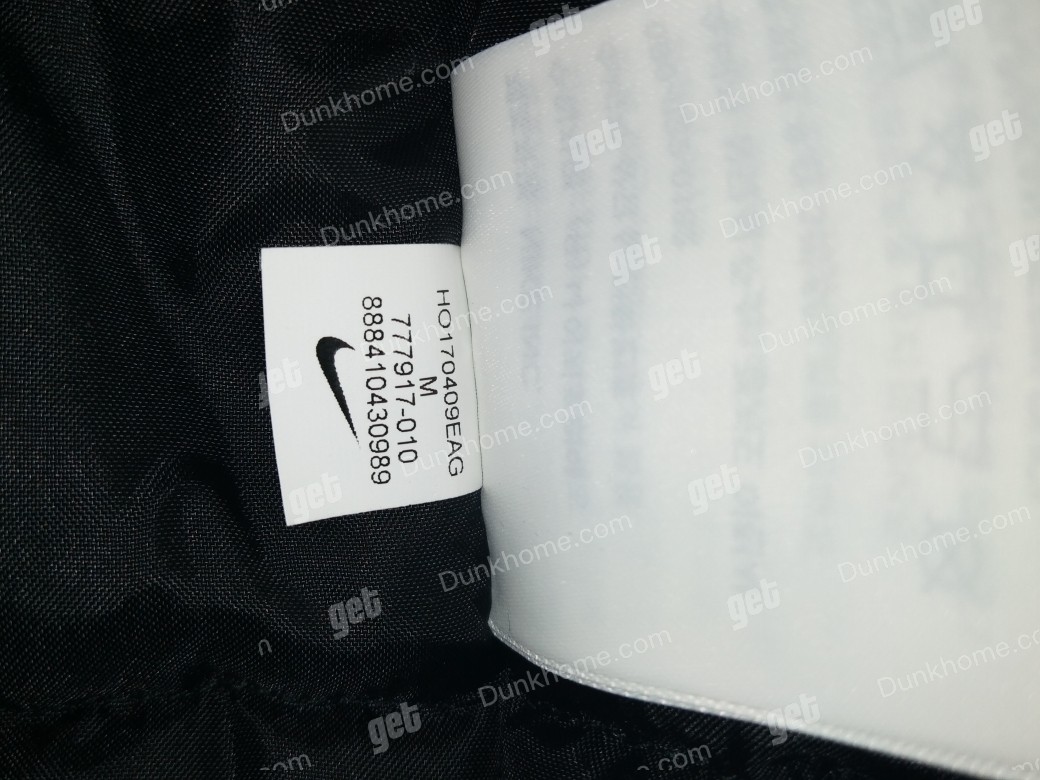 777917-010耐克中超棉服