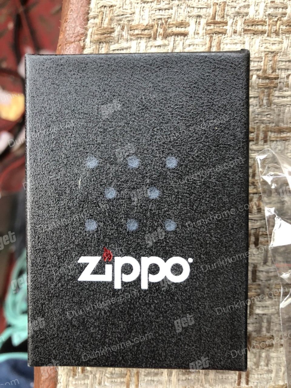 Supreme x zippo 打火机红色