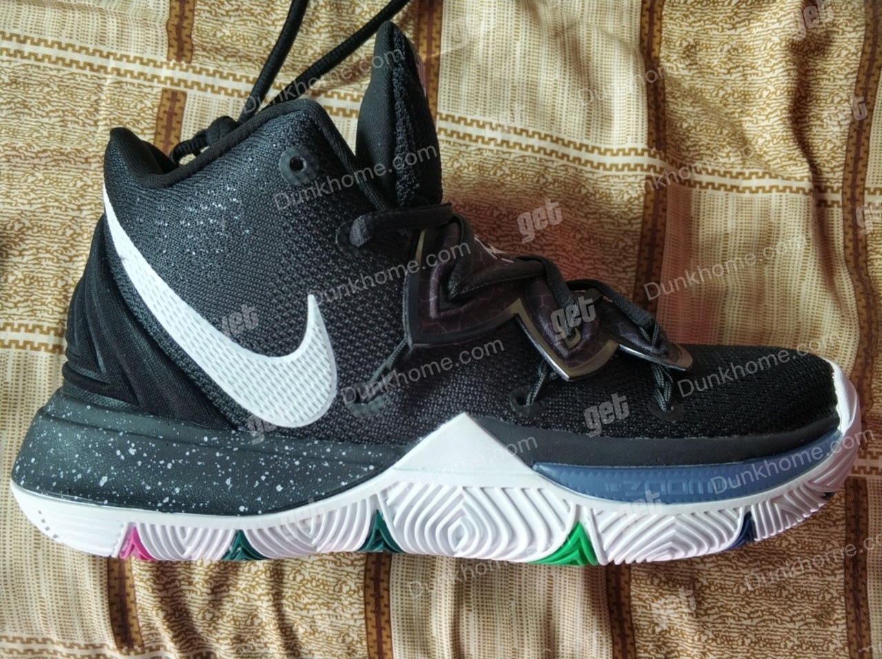 Nike Kyrie5 Blk Mgc黑魔法首发配色
