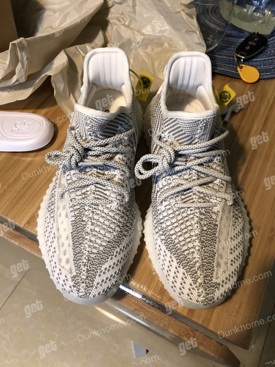 yeezy350天时鞋带反光