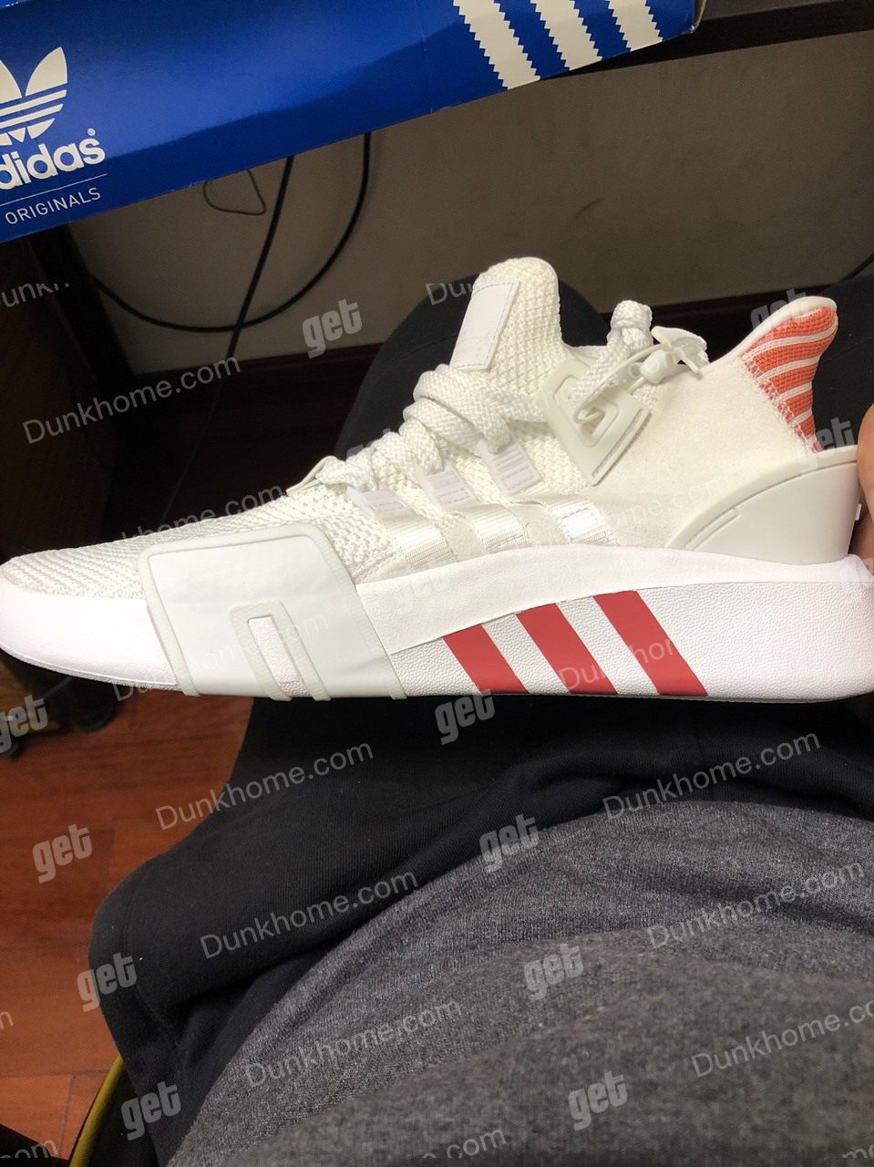 阿迪达斯 EQT Bask ADV 红白