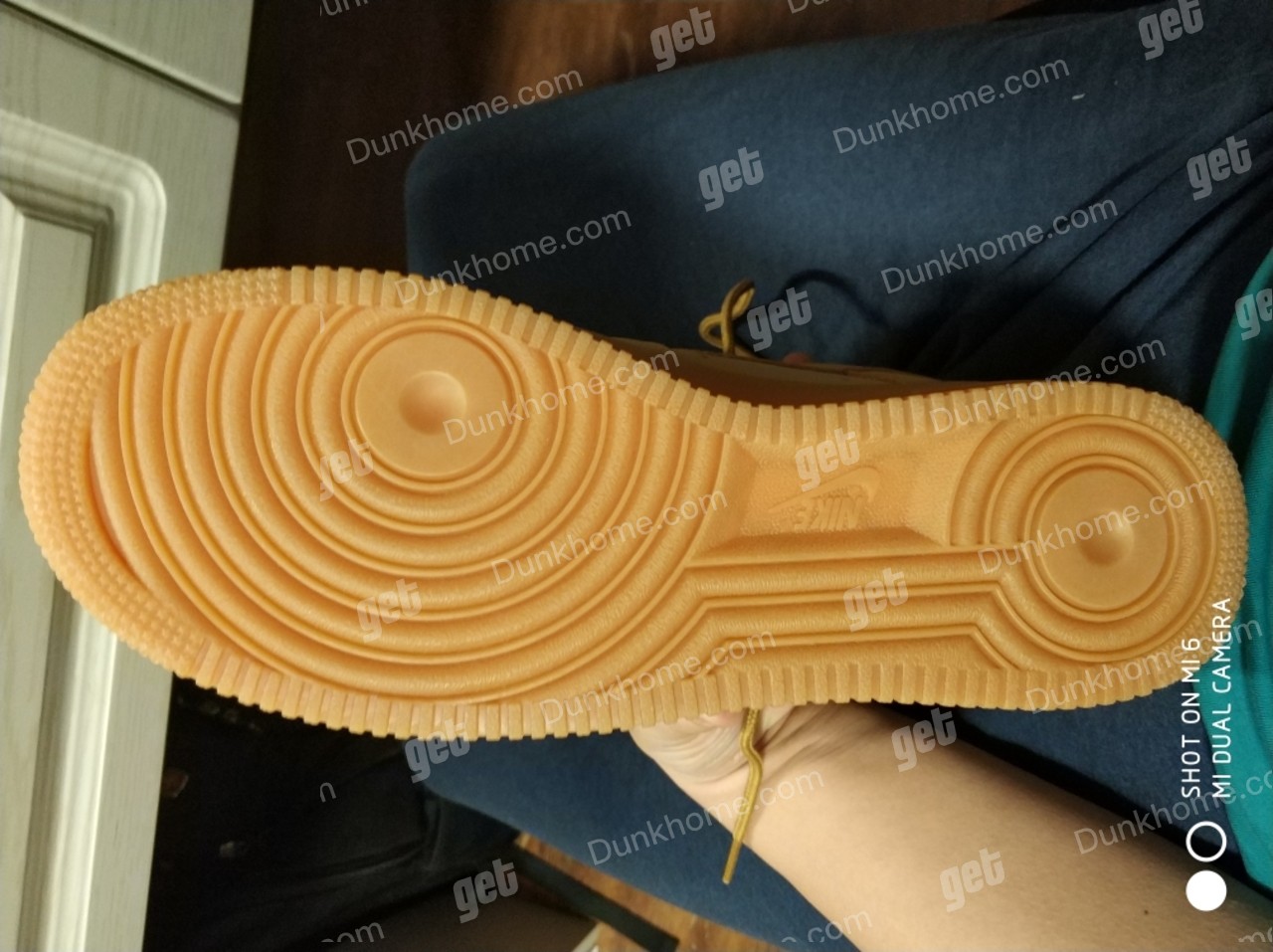 空军一号,商场店里买的,感觉不放心