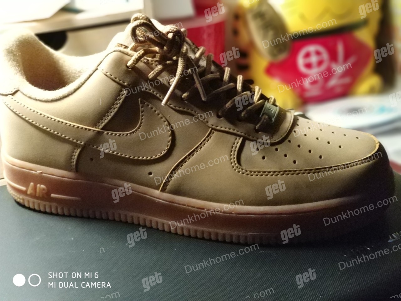 空军一号,商场店里买的,感觉不放心