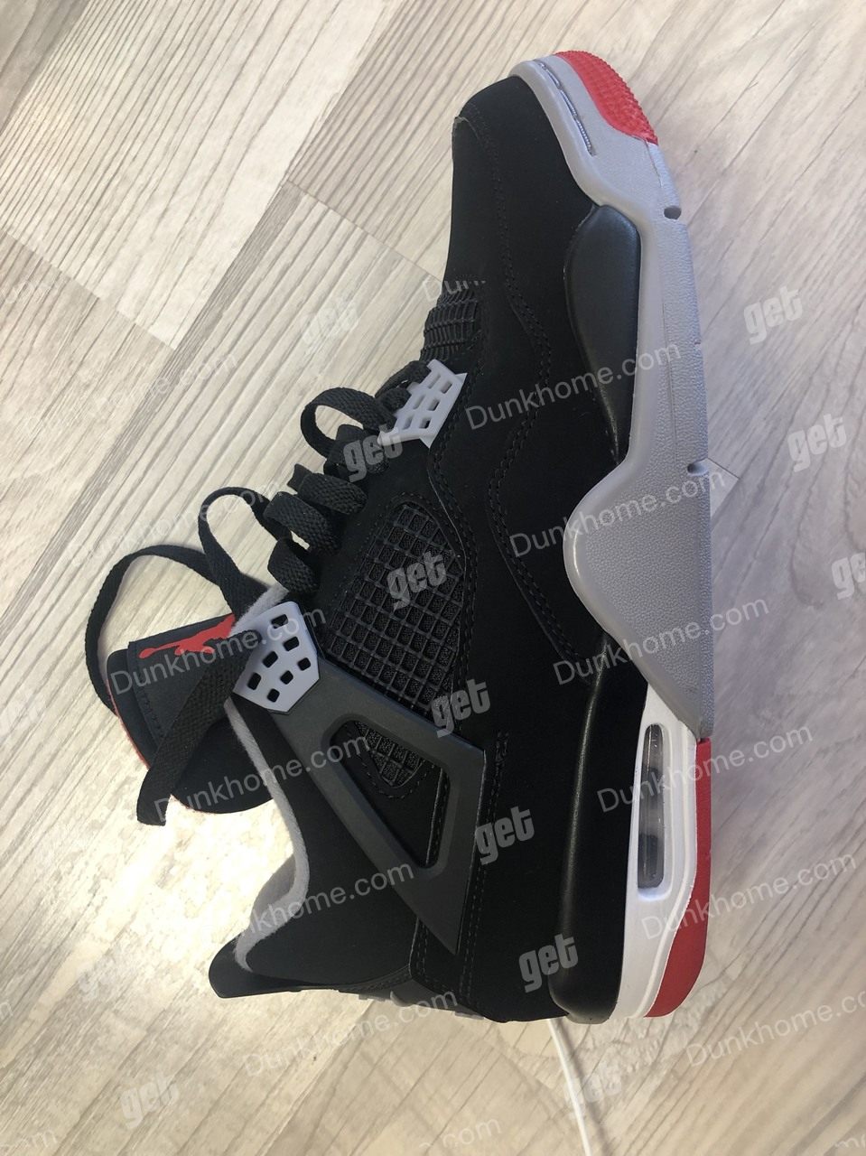 AJ 4黑红请大神鉴定