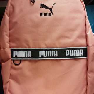 PUMA 粉色串标双肩包