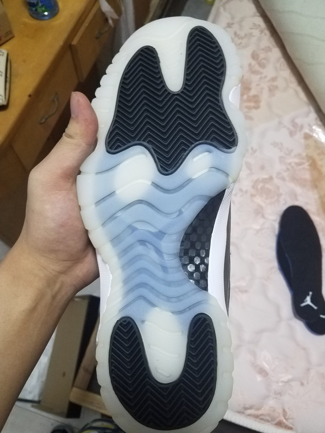 AJ11 大魔王 伯爵 求鉴定真假谢谢了 | 当客|运动